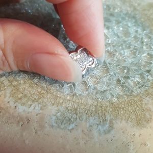 ⬇️Shipping! Clover 10k WG Diamond Charm (No Chain)